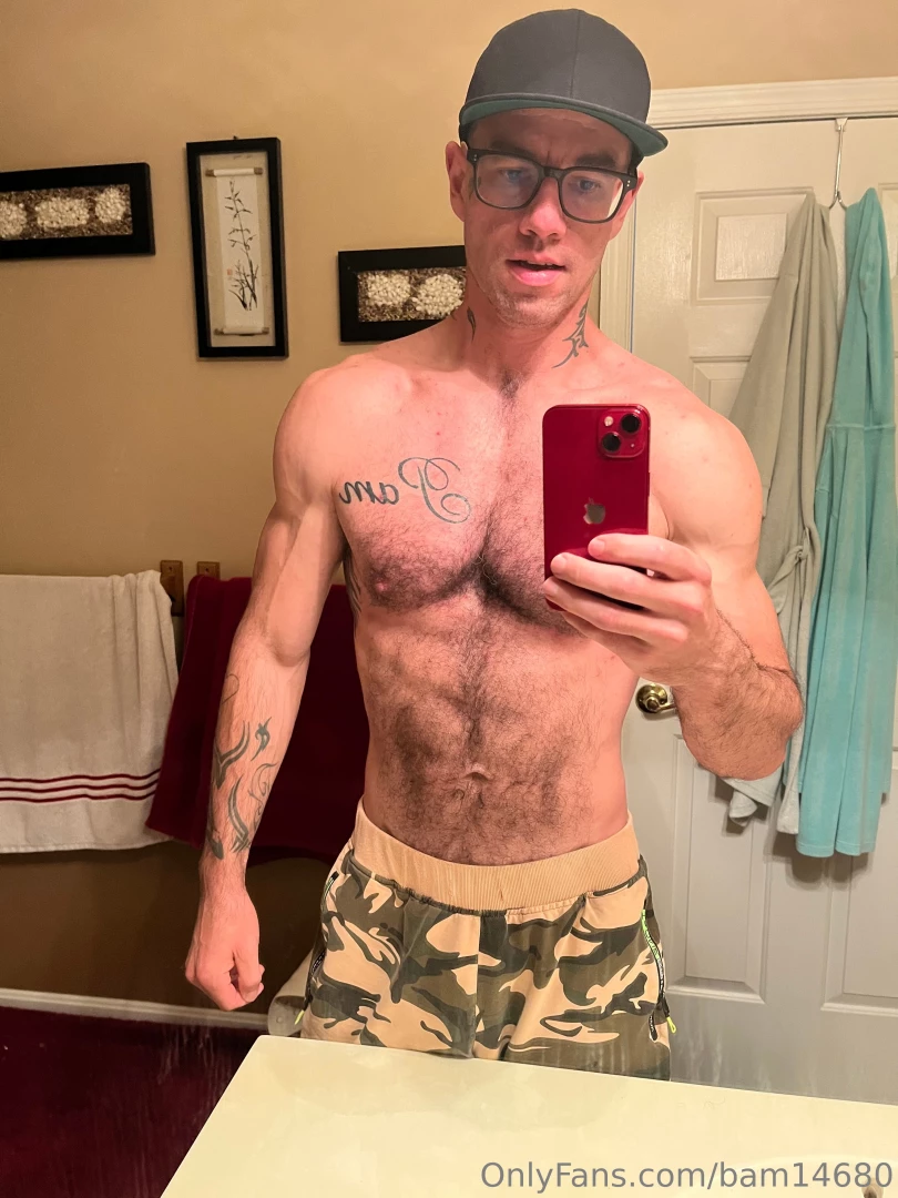 Put a little muscle into your monday hope you are having a great day 