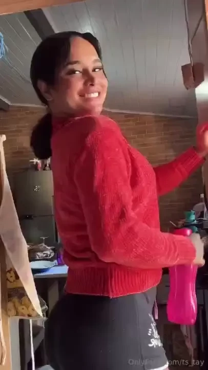 Your daily dose of positive energy did my glutes grew bigger 