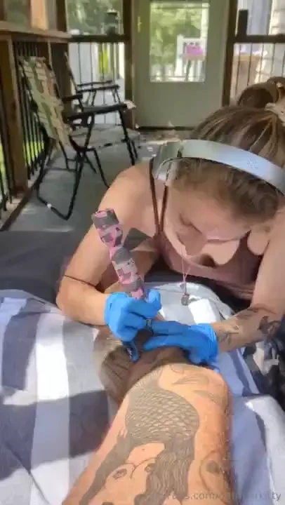 Finally got my tattoo gun back out feels good to do it again 