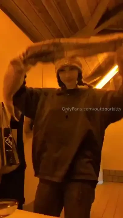 The process of taking a sink shower part 2 