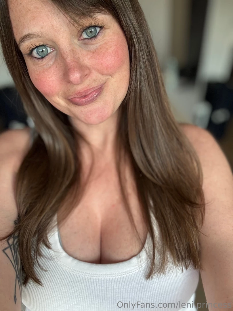 Today another picture of me amazingfeet baresoles boobs footmodel hot 