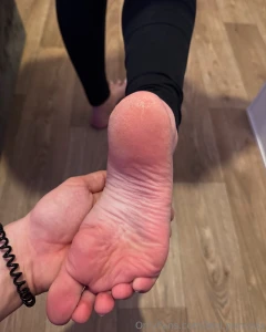 A little closeup of my hot feet how i would love to have your face on