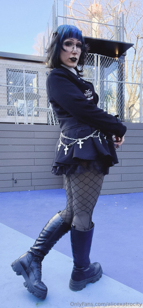 U like my new outfit part 4 