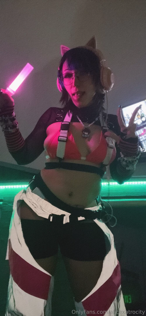 Went 2 a rave and i loved my outfit 3 