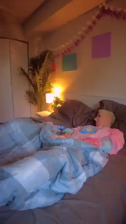 Video calm evening soft music playing do you want to lie next to 