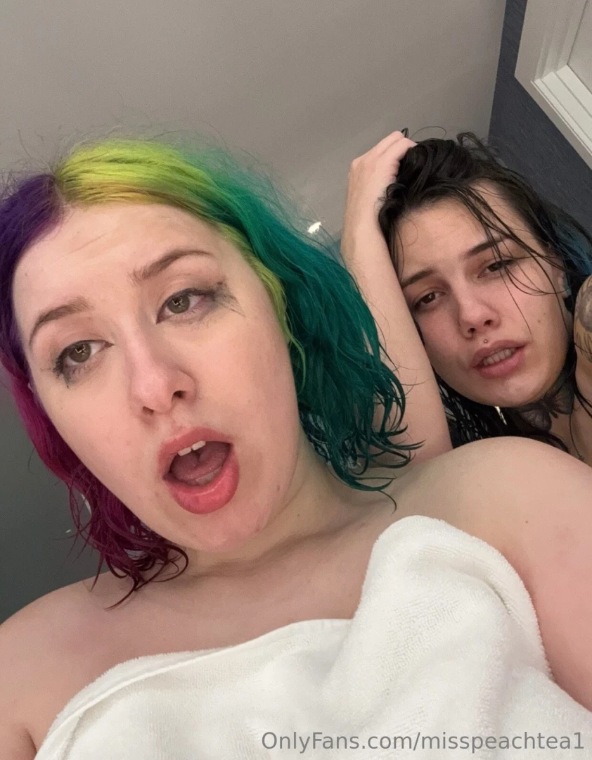 Close up pov stormie eats my pussy from the back 