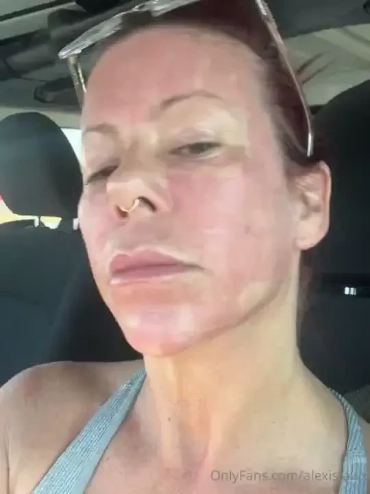 Happy 420 milf boobs mirror selfies amp mom made breakfast listen to 