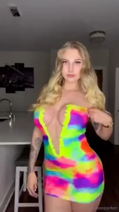 I think this dress is a lil too tight