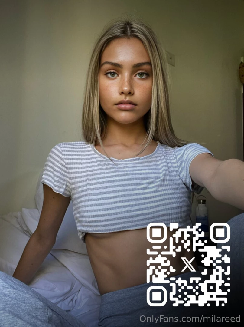 Could u do me a favor and follow my new twit sexy pics daily milareedx 