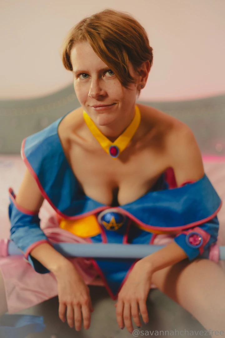 Mystic energy at my fingertips cosplay dark magician girl yugioh 