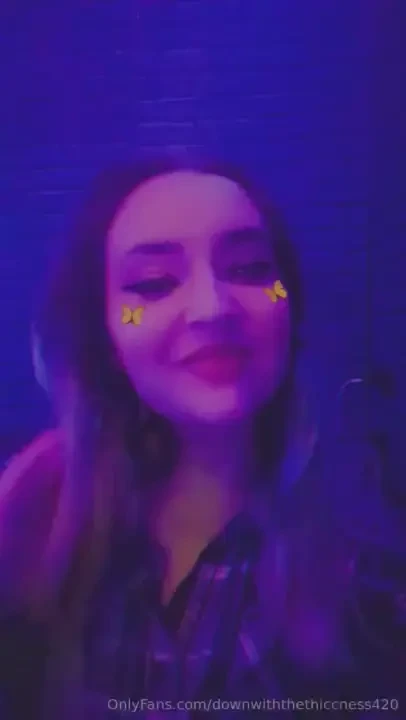 At the lounge spoil me hookah 18 mojito 8 long island 10 - any content 