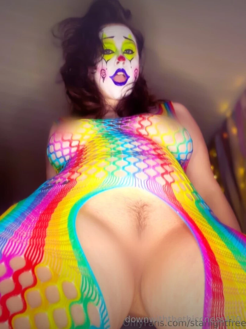 My gf she s a live-streaming clown slut kinky clown porn sloppy part 3 