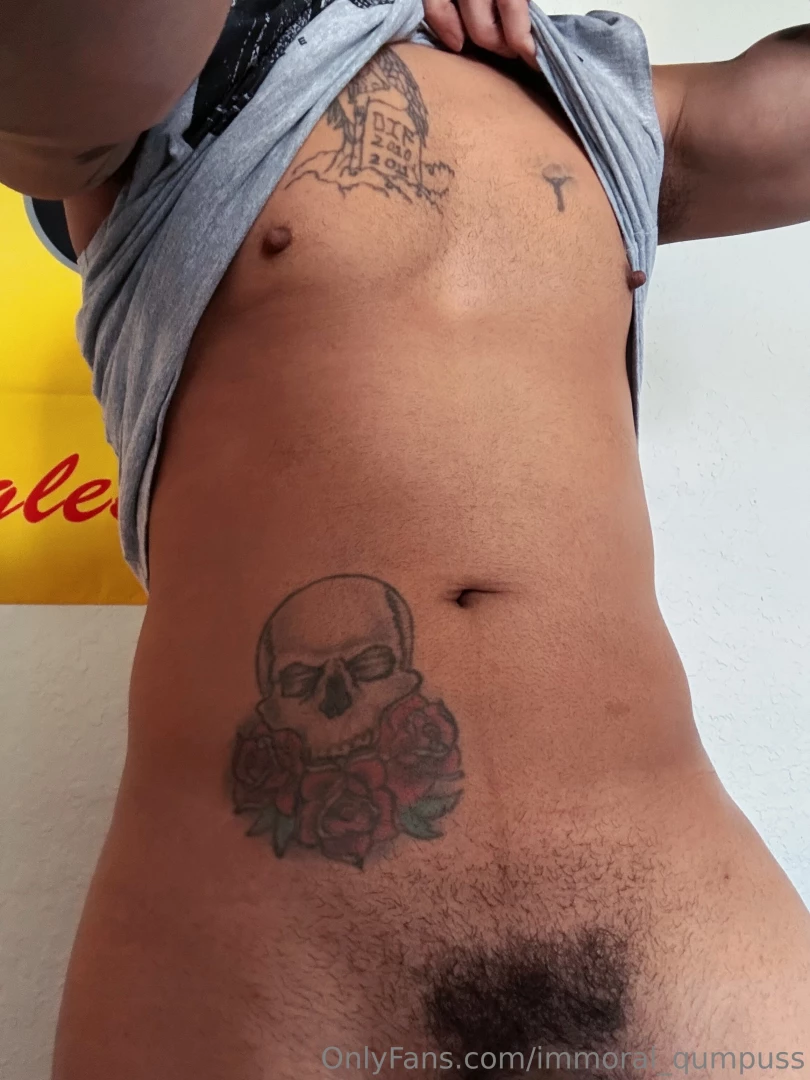 Drop down to your knees and open wide my cock needs a workout too 