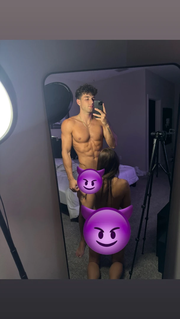 Full sex tape is out now check messages 