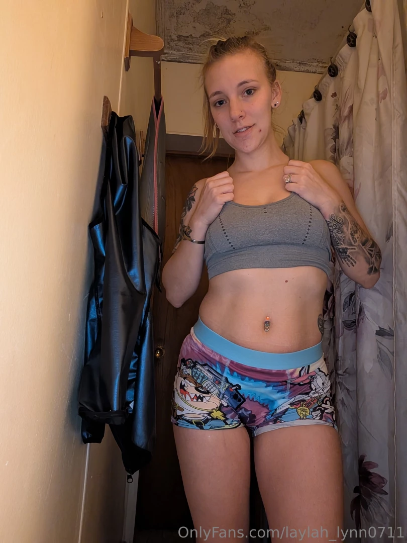 All custom videos 25 off today come grab one 