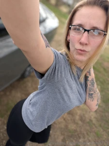 I got a new nap who wants it whoever pays gets free sexy pictures