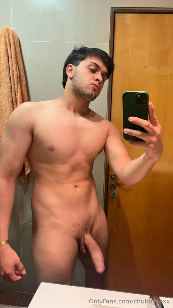 Astabigxxx astabigxxx follow me and check your dm https onlyfans com 