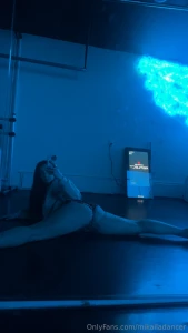 I m weird barbie i do the splits who knows that reference