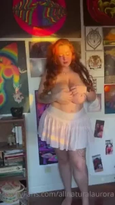 What s better than a sunset a sunset with titties