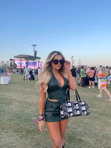 Should i do a coachella try on haul when i get my outfits part 1