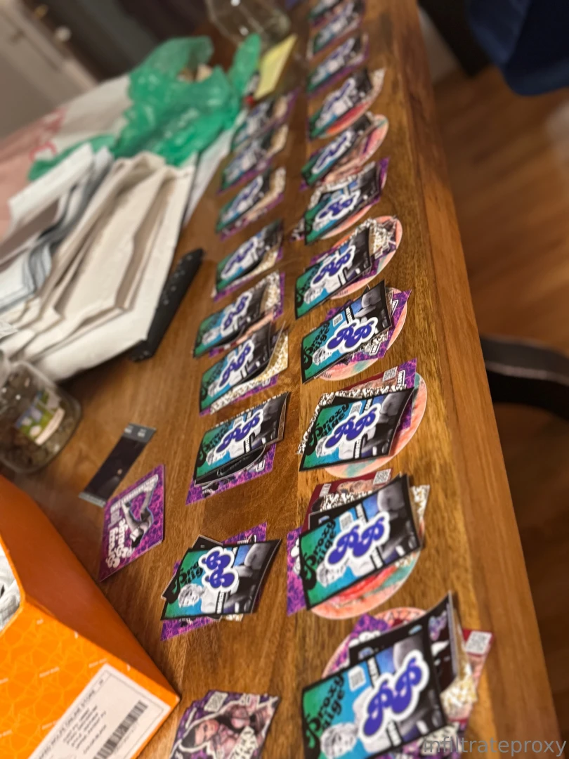 Making new fan packs if anyone is interested what would you like to 