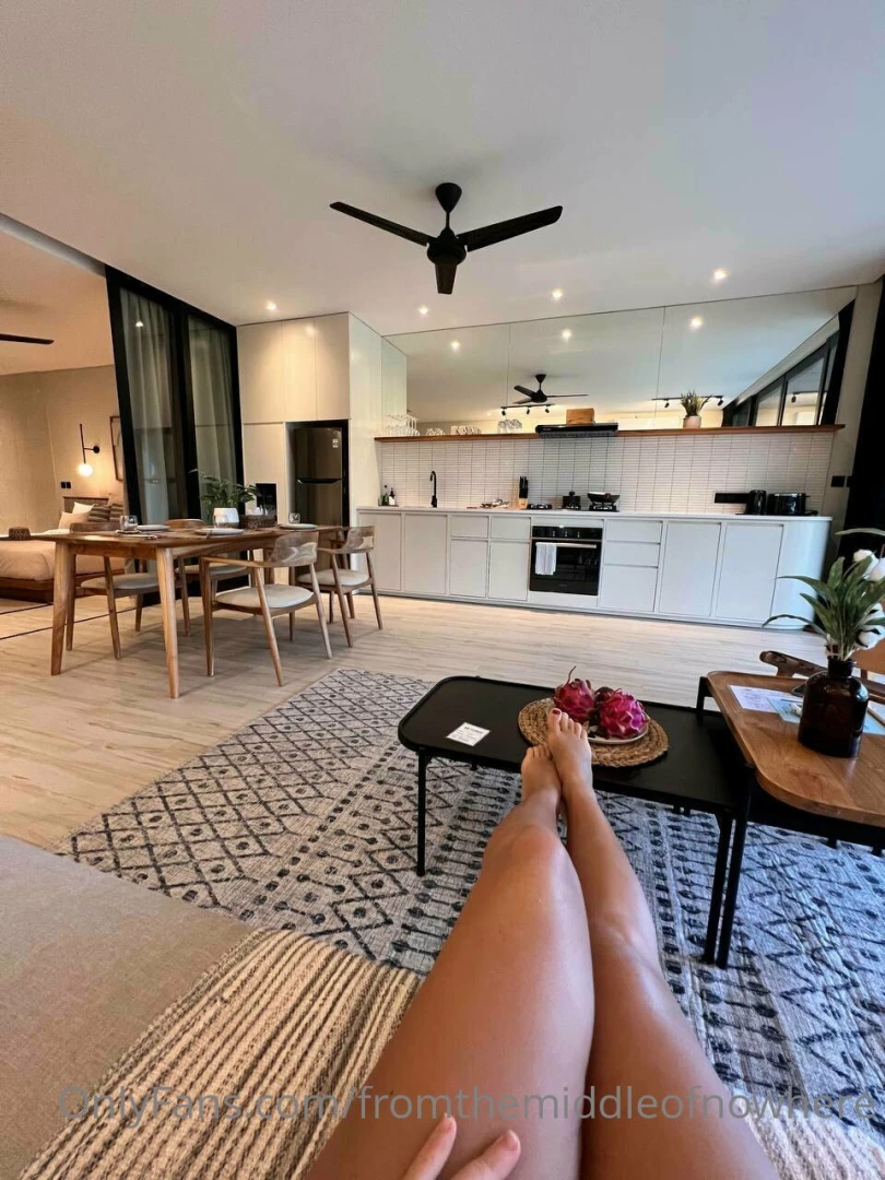 Do you like to spend time alone i hope i m not the only one 