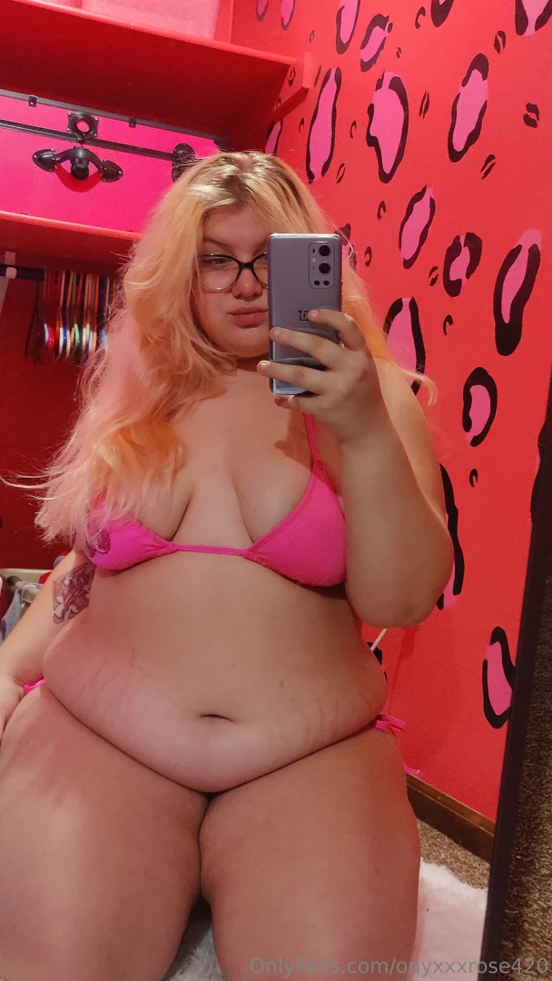 Would you let a chubby bimbo ruin your life 