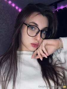 Free to subscribe renata_r this 18yo cute girl is able to do something part 370