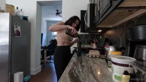 Enjoy this daily vlog clip and some behind the scenes of a video shoot