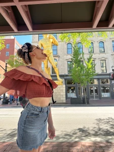 It s moan for you monday tip 5 and i will send you a 2 min video of me