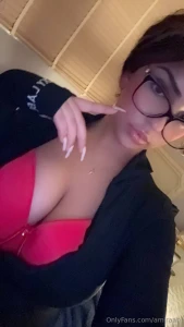 About to go to sleep or maybe stay up can u keep me awake