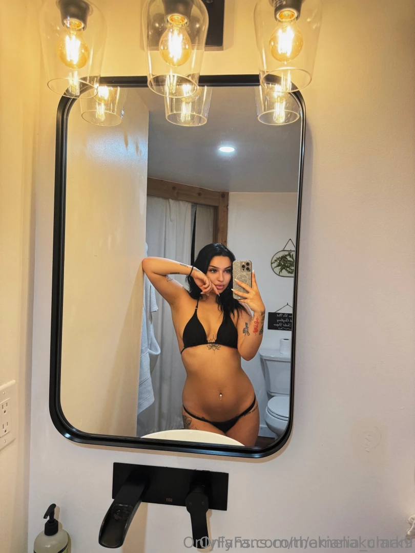 Follow kianawyld if youre looking for favorite curvy petite girlfriend 