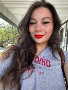 Red lips always make me feel pretty