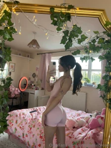 Hello from my cute room and i part 1