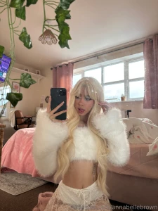 Alexa play luxurious by gwen stefani part 2