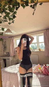 Will flirt for snacks part 1