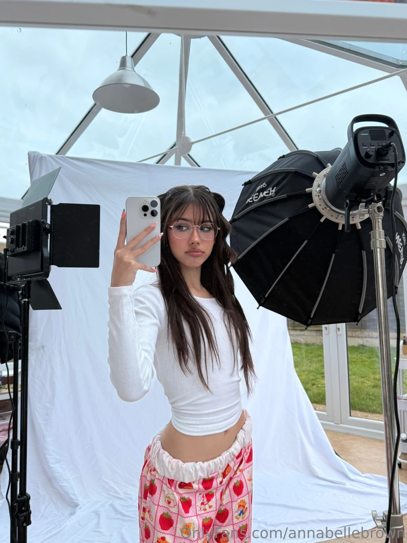 Glasses on show me what you ve got p 