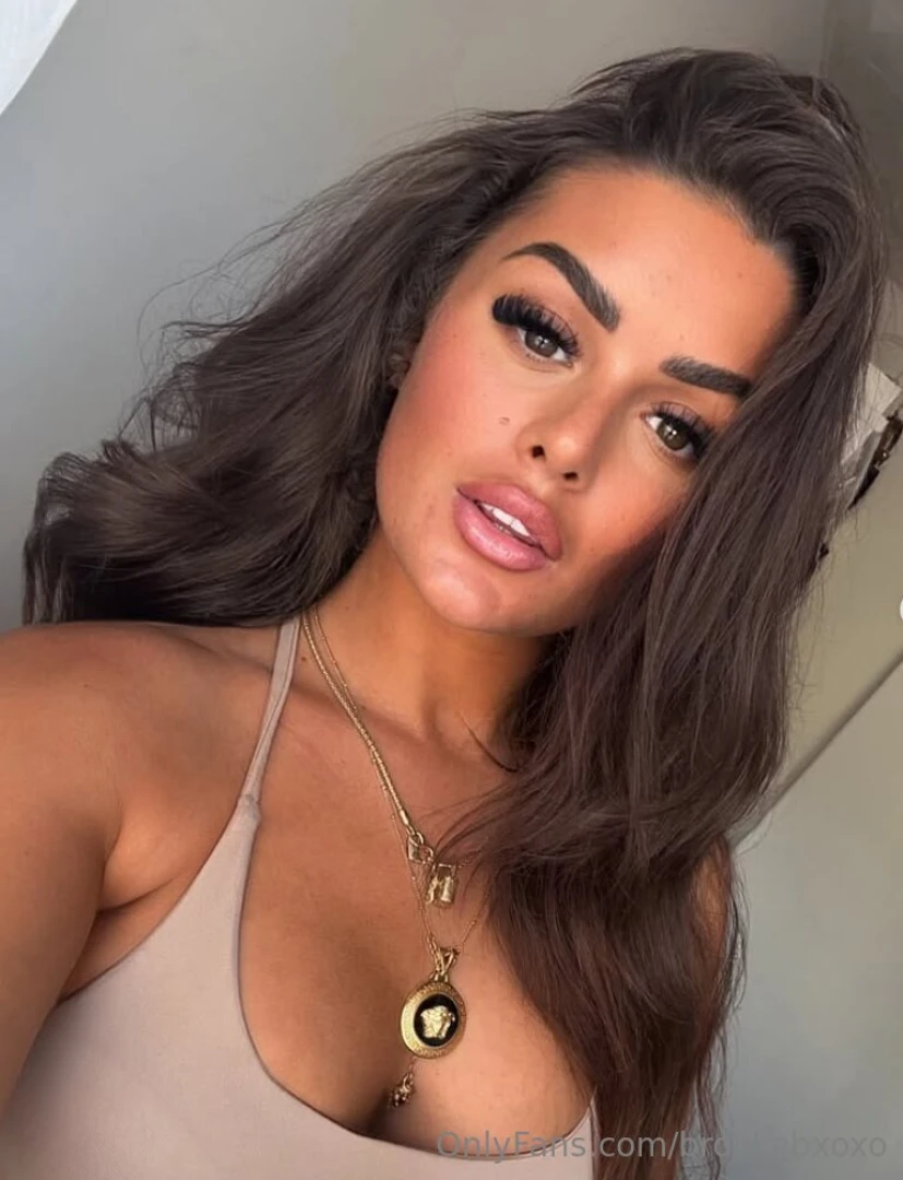 Free 5 bg videos when you sub to my vip page today babyyyy yes five 