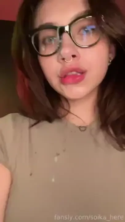 Nothing compares to a feeling of a warm cum on my cute face 