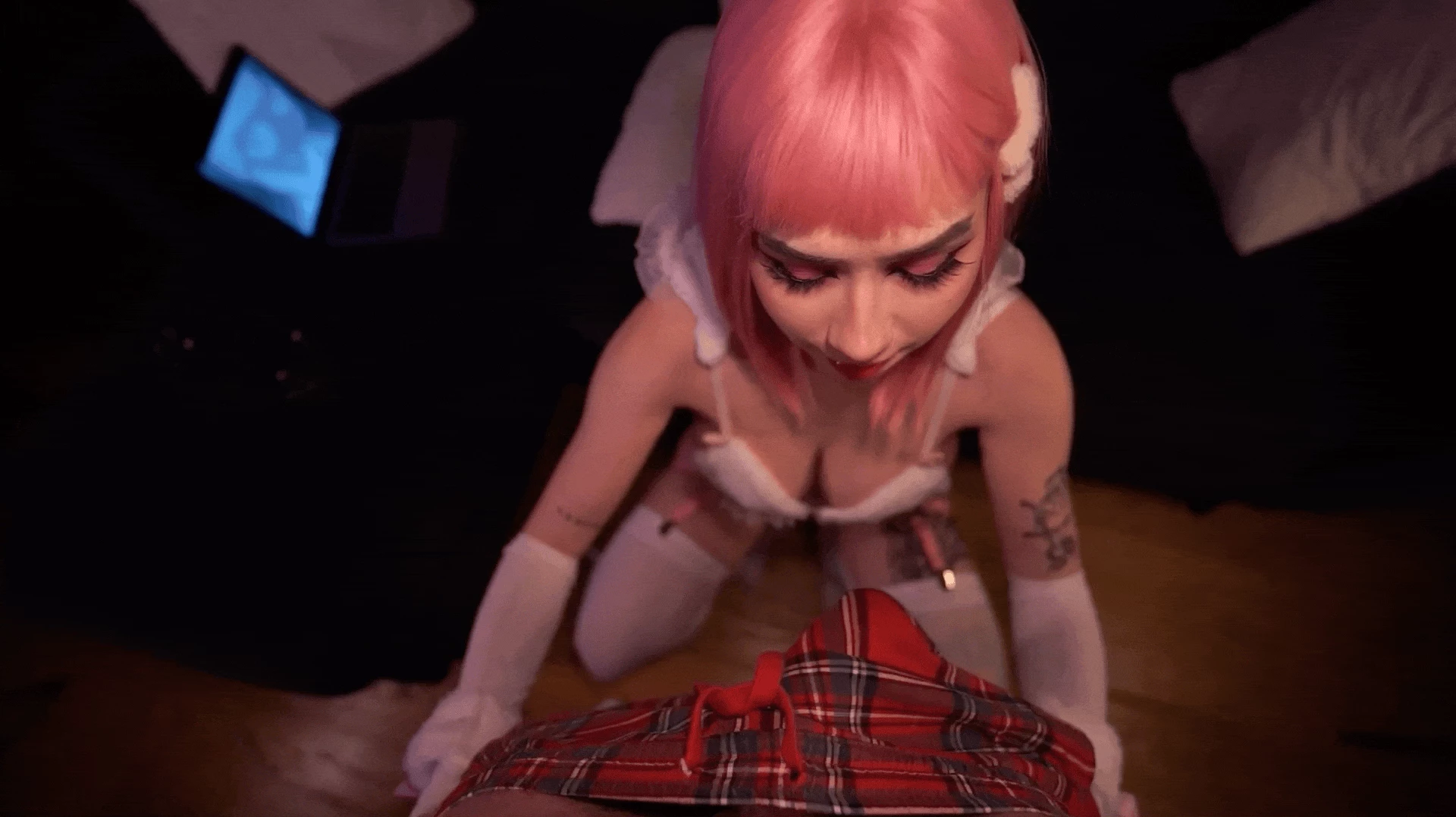 A short teaser of a new video that will be released on my page within 