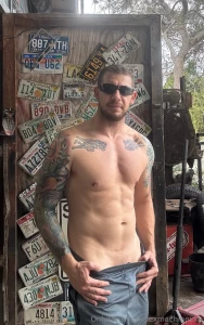 It s cold out here but i m still getting naked for you