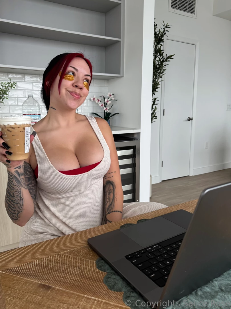 Good morning im in the dm s right now so cum chat amp get content on 