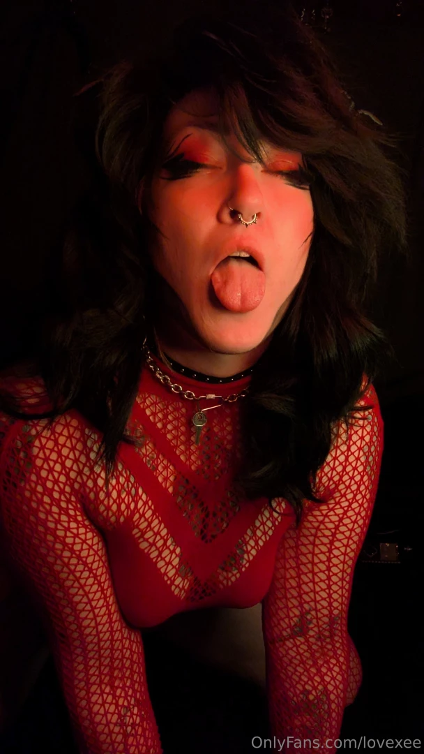 Just a silly lil succubus looking to get my fill 