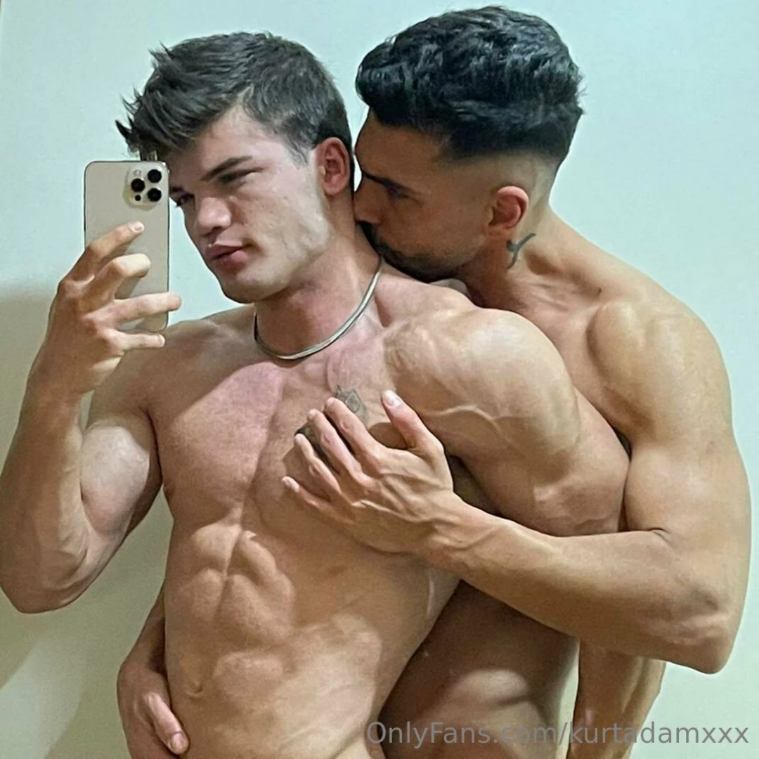 kurtadamxxx - Would you like a video again with my friend who is at the top like me 