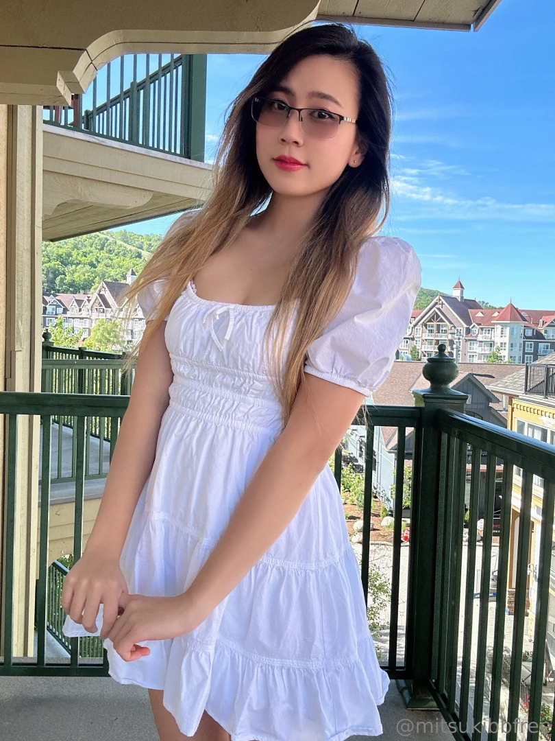 What s your fav weather i love when it s snows or when it s sunny but 