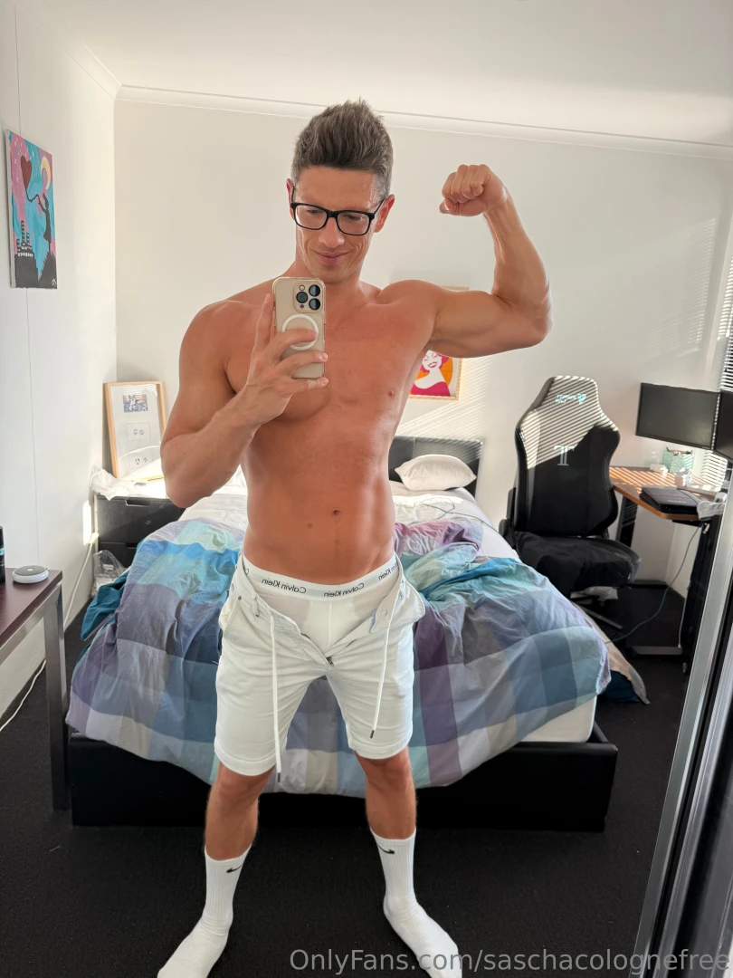 Thirsty thursday ready to get wet and naughty 