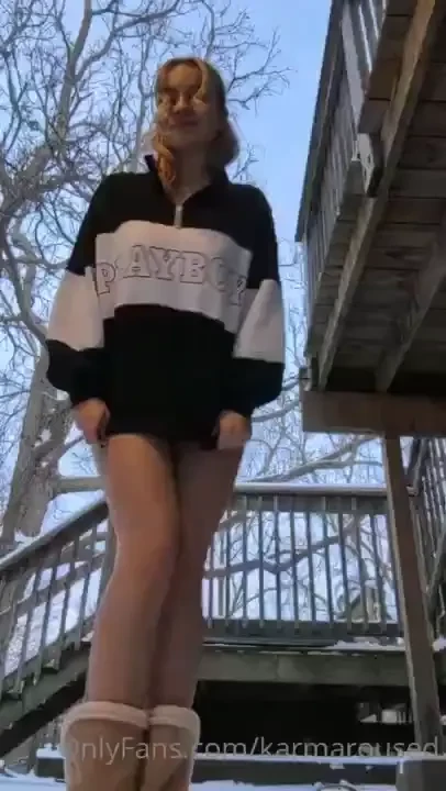 Had to take advantage of the snow and pop outside to flaunt a little 