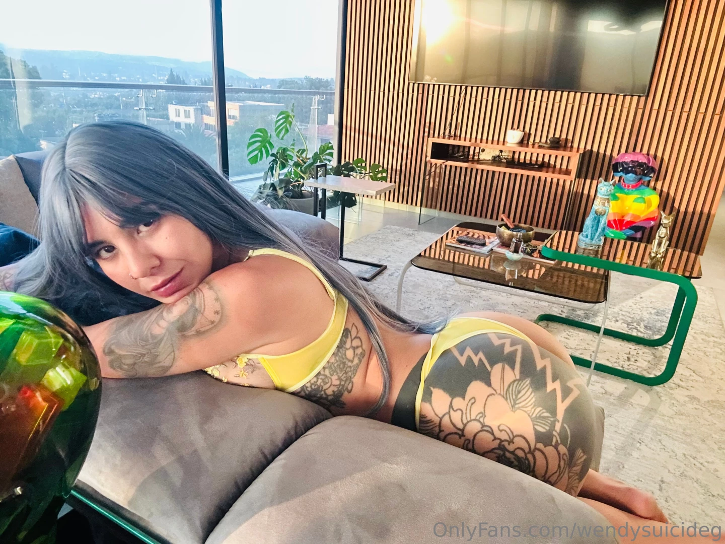 Daddy my pussy is very creamy and wet right now for you i want you to 