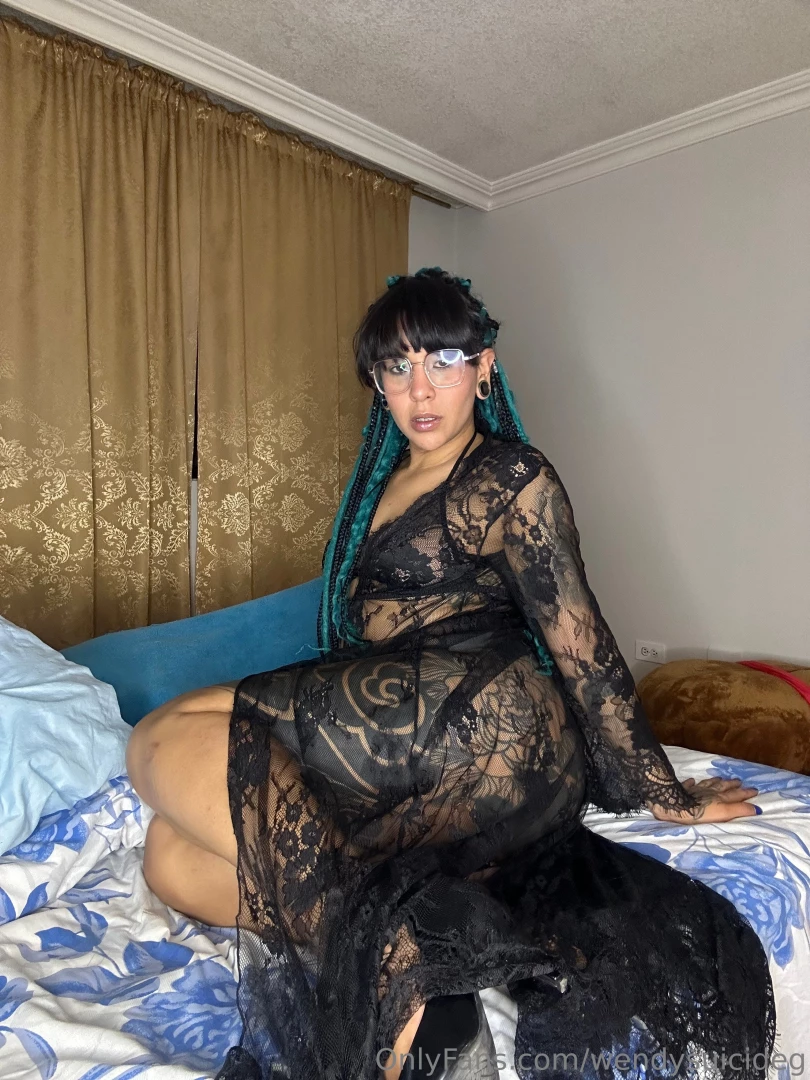 Do you want to see how pink my pussy is now 