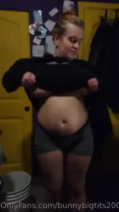 Titty drop in sloooowwww moooo on the house 